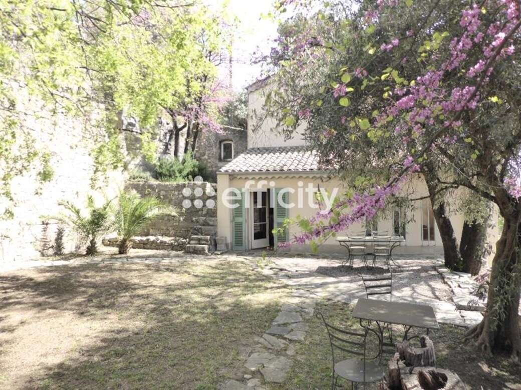 Maison à DRAGUIGNAN