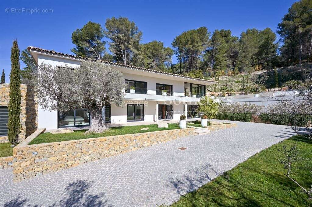 Maison à AIX-EN-PROVENCE
