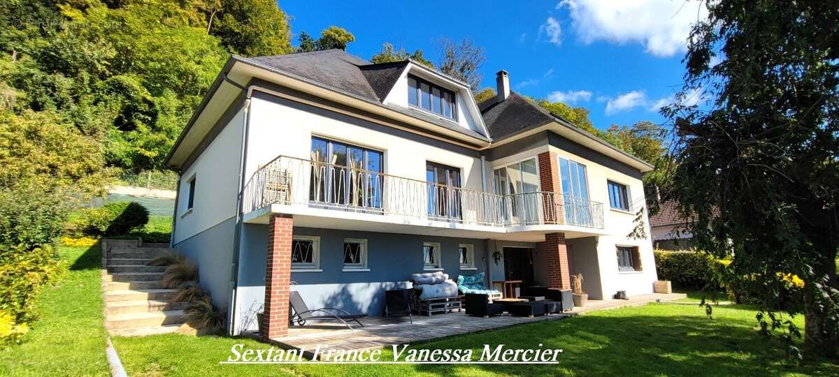 Belle propriété avec vue panoramique ! - photo 2