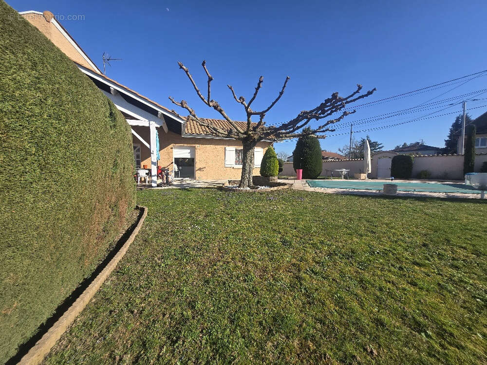 Maison à CHAPONOST