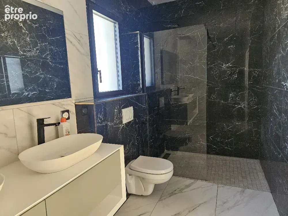 Villa contemporaine 4 pièces de 163 m2   Terrain de 502 m2   Piscine à terminer - photo 13