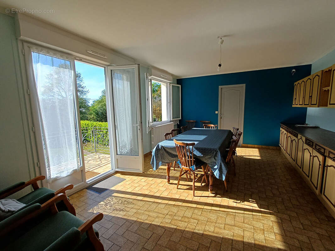 Maison à NIVILLAC