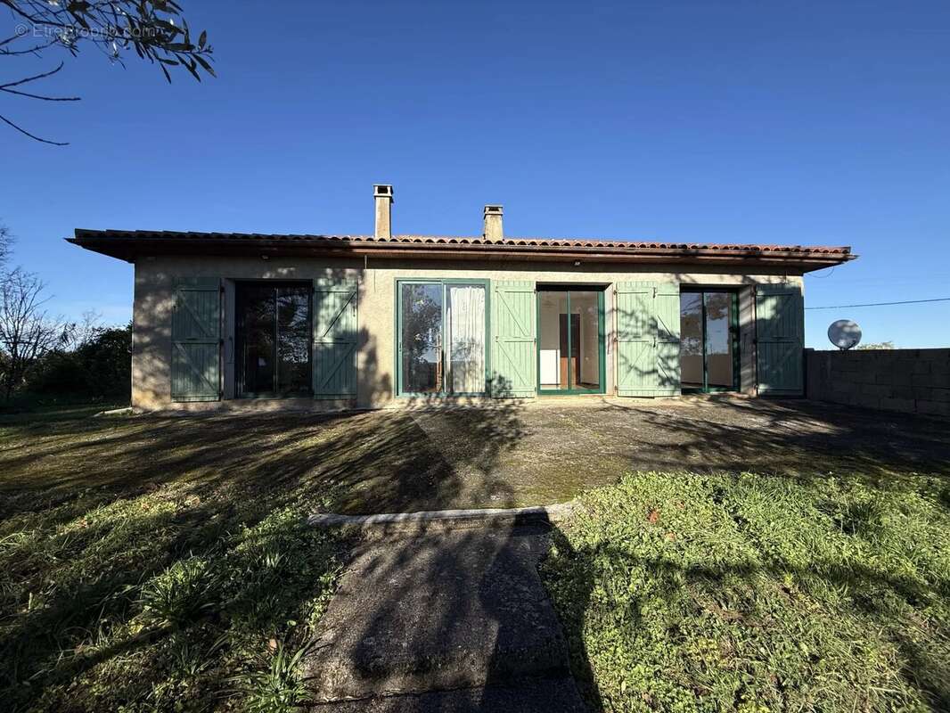 Maison à CASTELNAVET