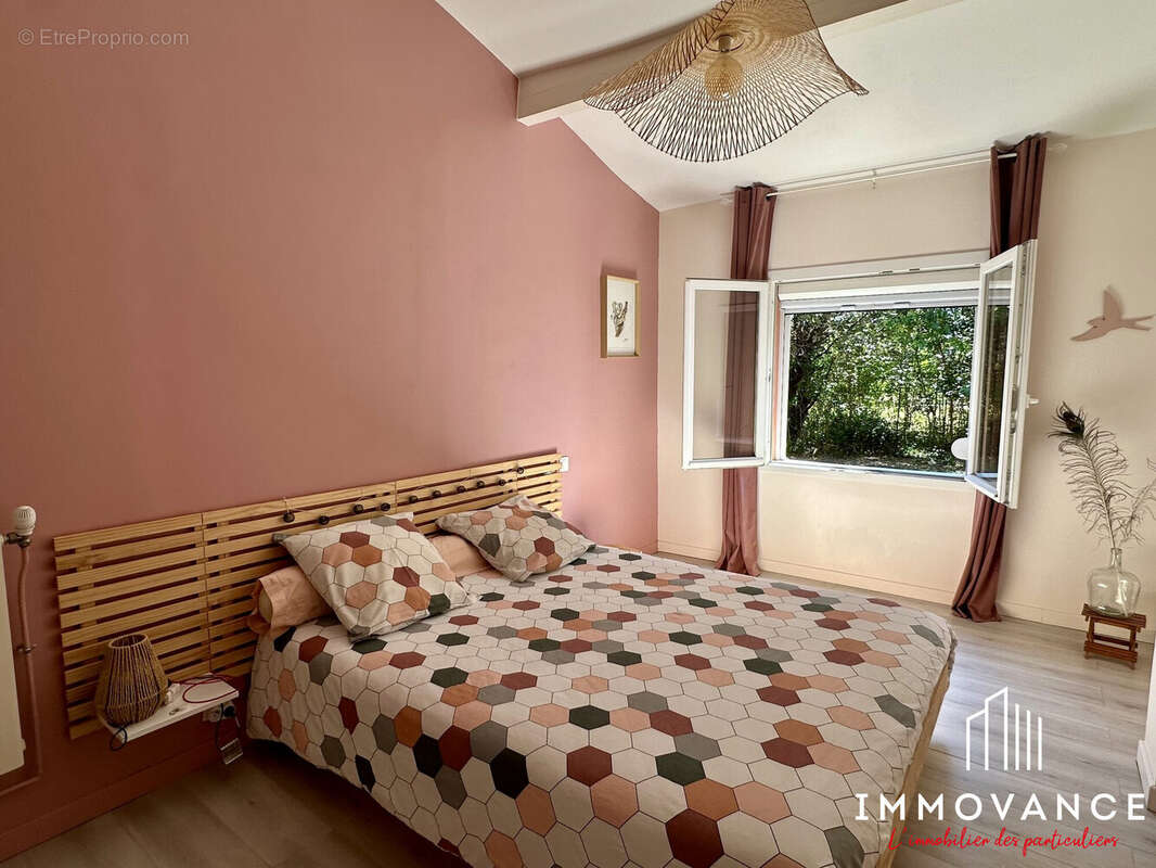 Maison à SAINT-MATHIEU-DE-TREVIERS