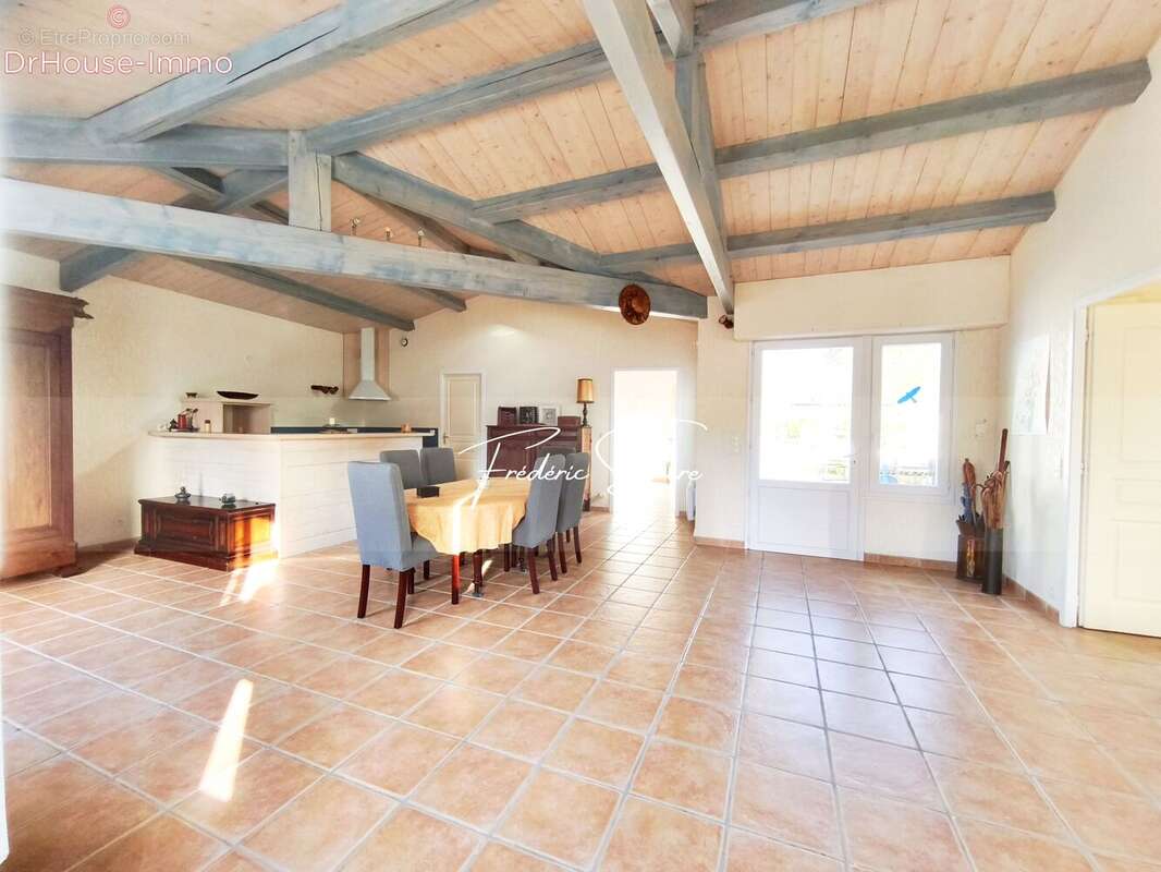 Maison à LE BOIS-PLAGE-EN-RE