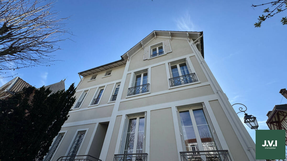 Maison à ENGHIEN-LES-BAINS