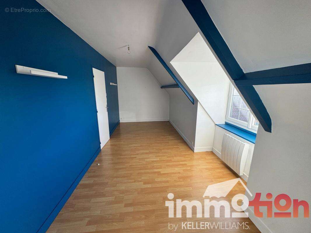 Maison à SAINT-QUENTIN-LA-MOTTE-CROIX-AU-BAILLY