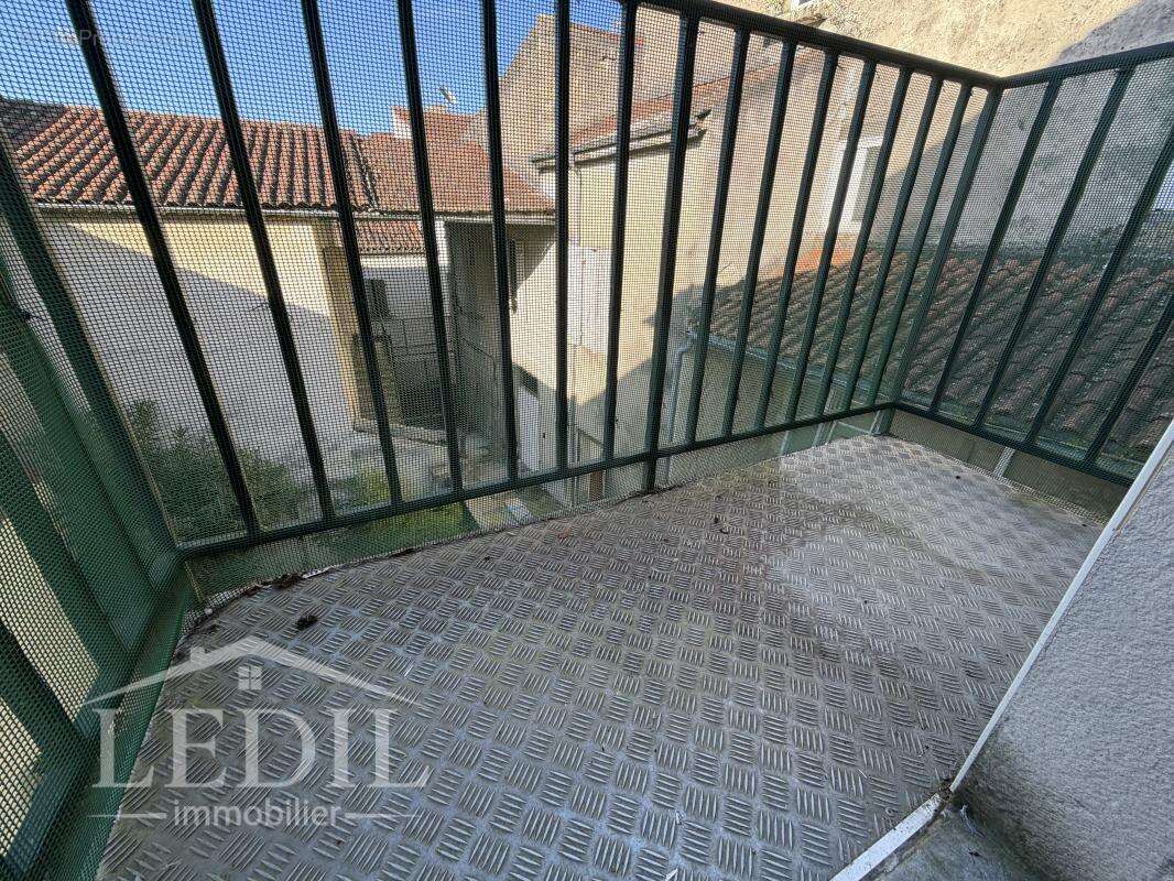 Superbe appartement T3 dans copropriété libre - photo 2