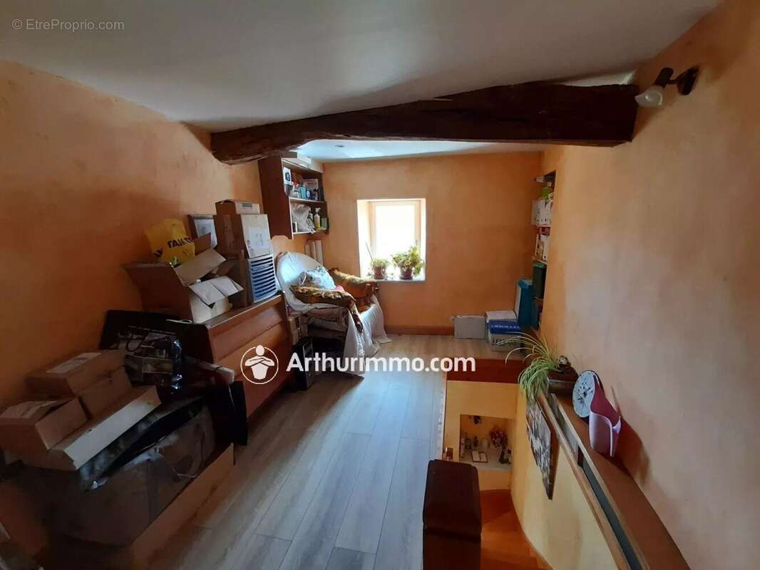 Maison à ROMAZIERES