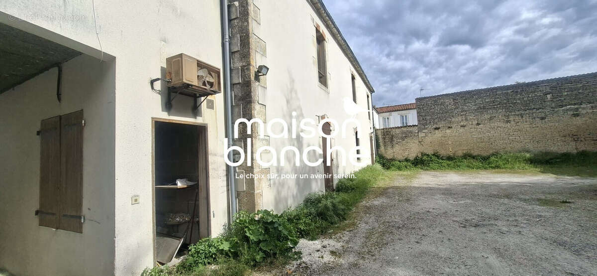 Appartement à AIGREFEUILLE-D'AUNIS