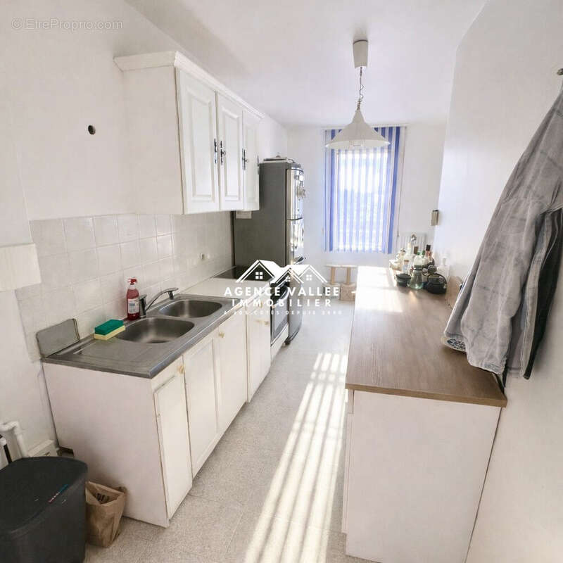 Appartement à SAINT-PIERRE-DU-PERRAY