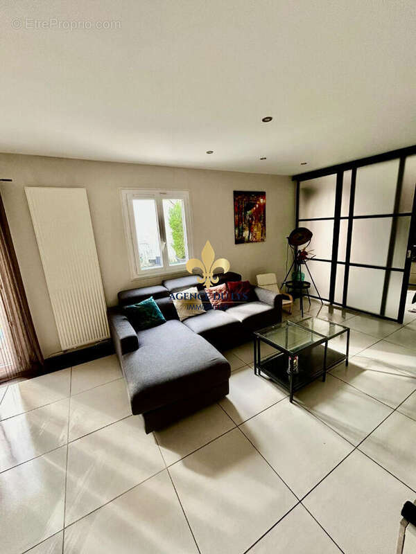 Maison à LA CHAPELLE-EN-SERVAL