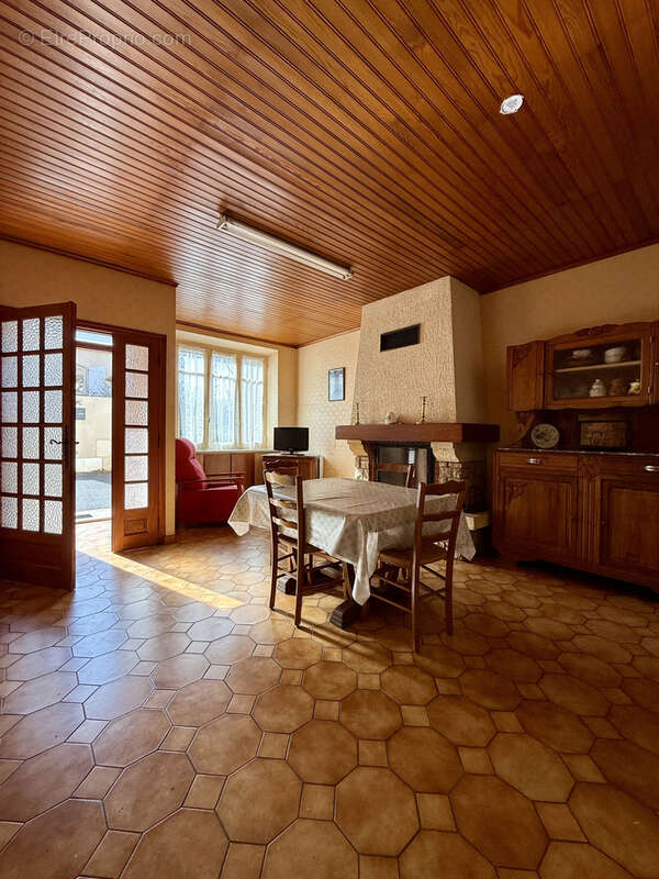 Maison à FERRALS-LES-CORBIERES