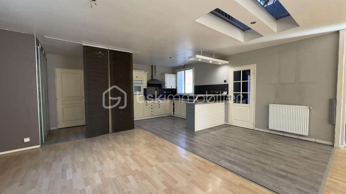 Maison à SAINT-GERMAIN-LES-CORBEIL