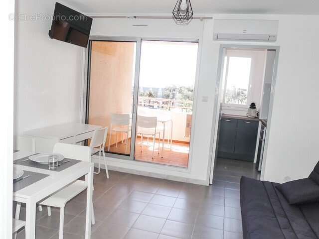 Sete plages - studio cabine entierement renove avec parking - photo 6