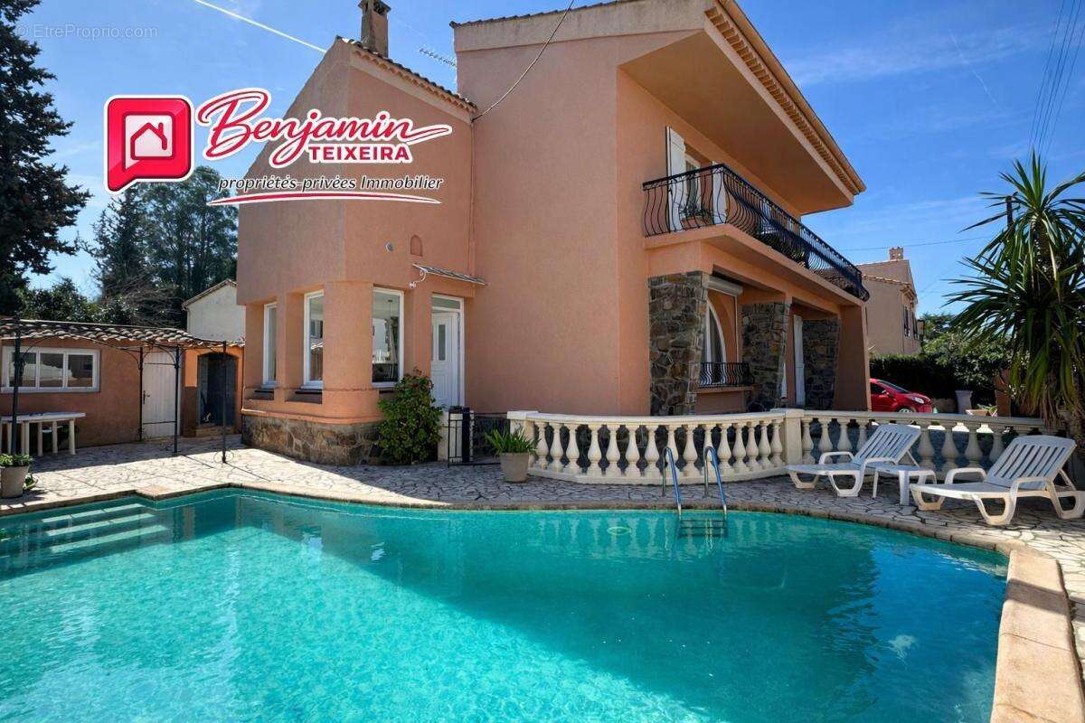 Maison 225 m² à Saint-Raphael  - photo 2