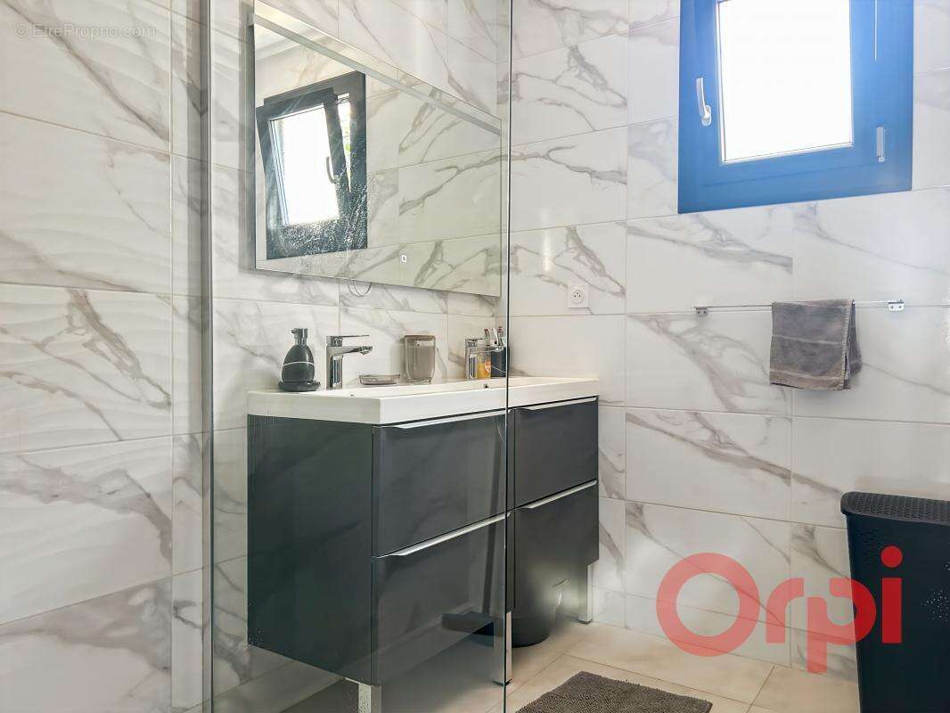 À vendre : plain-pied moderne proche centre de Sérignan - photo 7