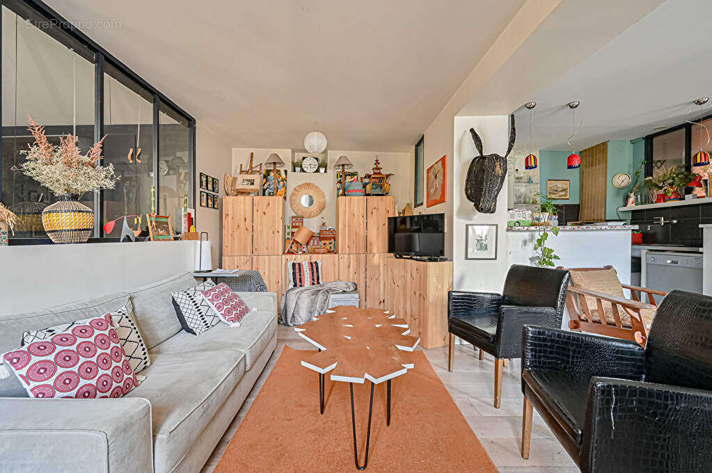 Appartement à PARIS-10E