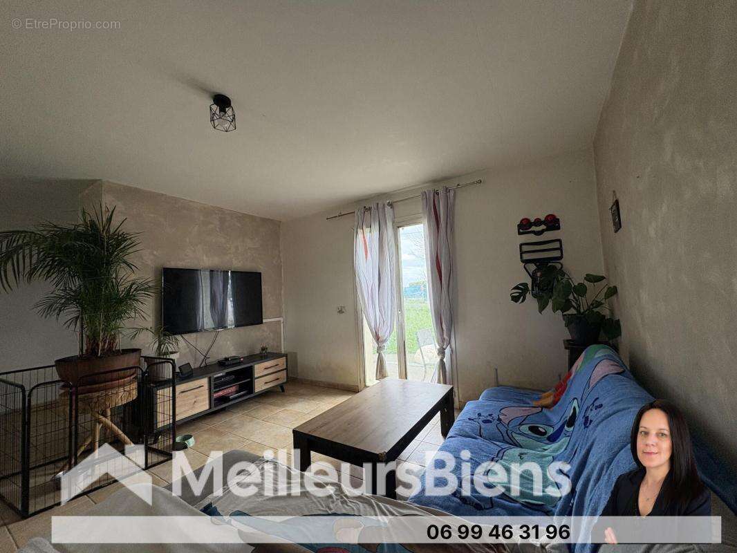 Maison à MONTLIEU-LA-GARDE