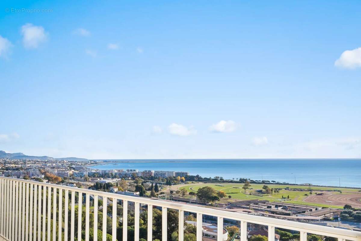 Appartement à CAGNES-SUR-MER