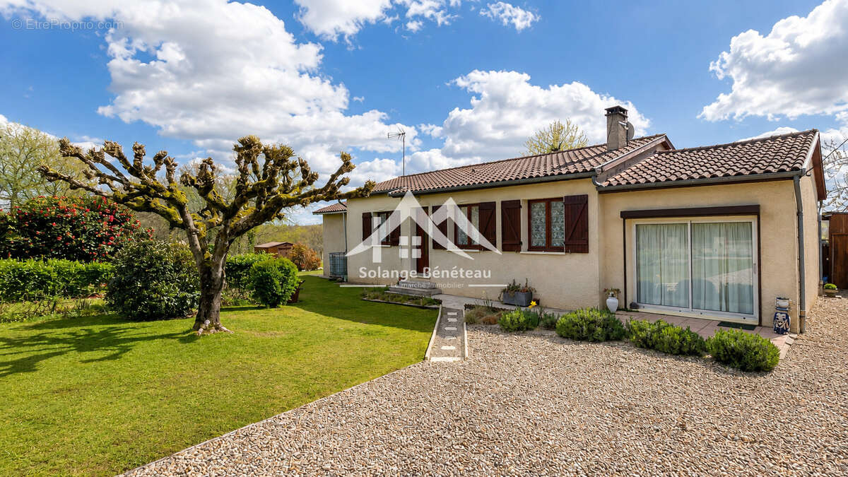 Maison familiale avec piscine et grand terrain arboré   Saint-Martin-Curton - photo 9