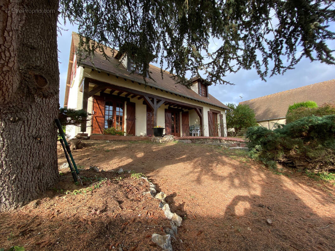 Maison à BONNIERES-SUR-SEINE