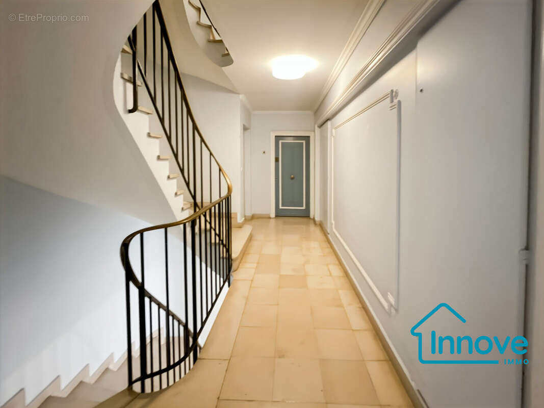 Appartement à VERSAILLES