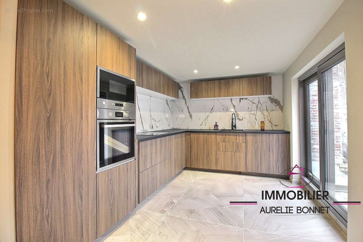 Maison à PONT-L&#039;EVEQUE