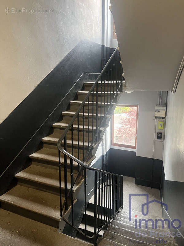 Appartement à SAINT-ETIENNE