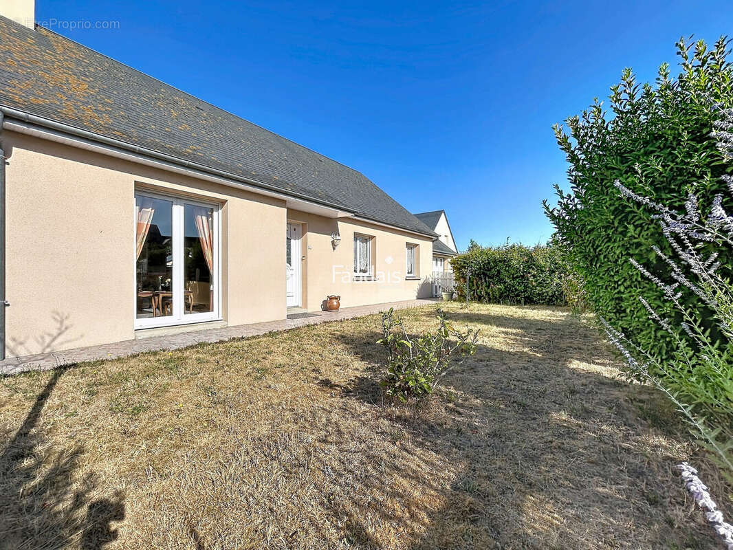 Maison 94 m² à Gouville-Sur-Mer  - photo 2