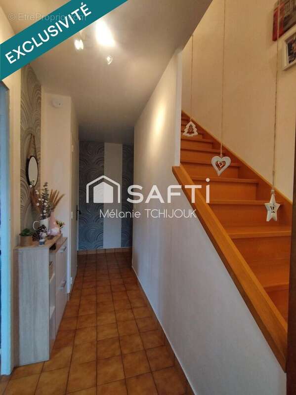 Photo 2 - Maison à MONTCORBON