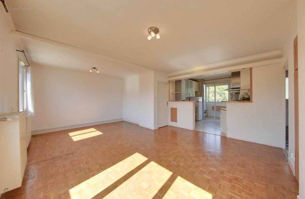 Appartement à SAINT-MARTIN-D&#039;HERES