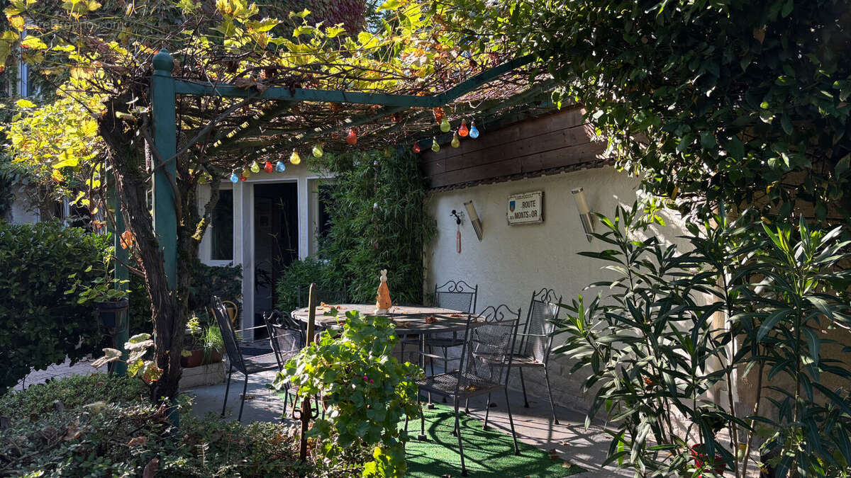 Maison à CURIS-AU-MONT-D'OR