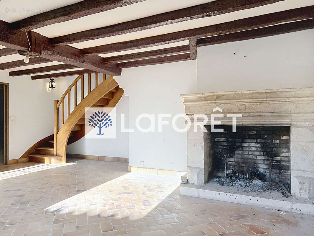 Maison à SAINT-LOUP-LAMAIRE