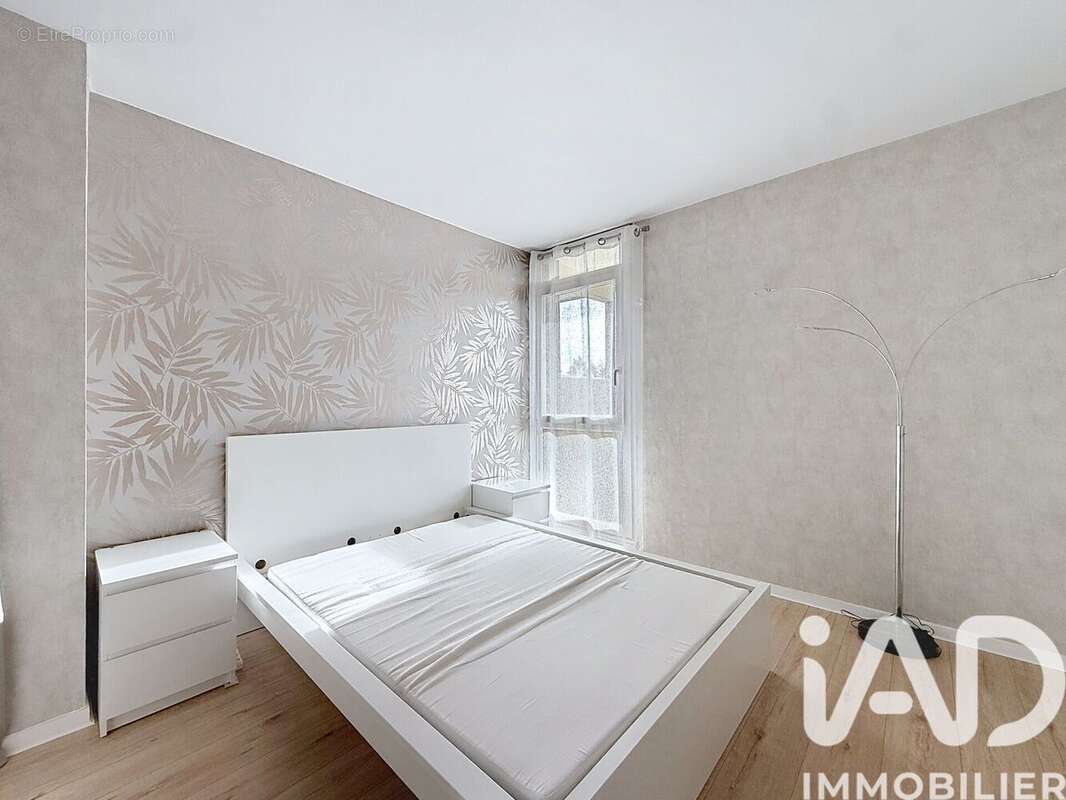 Photo 5 - Appartement à BRIE-COMTE-ROBERT