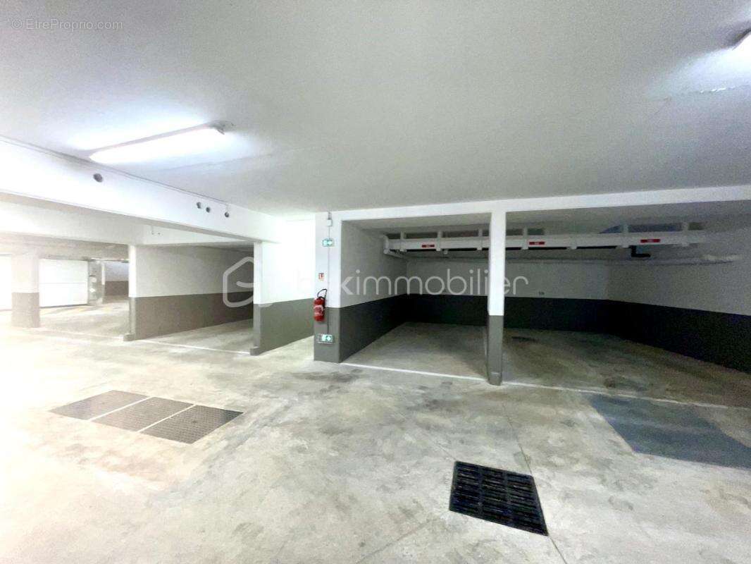 Appartement à SAINTE-GENEVIEVE-DES-BOIS