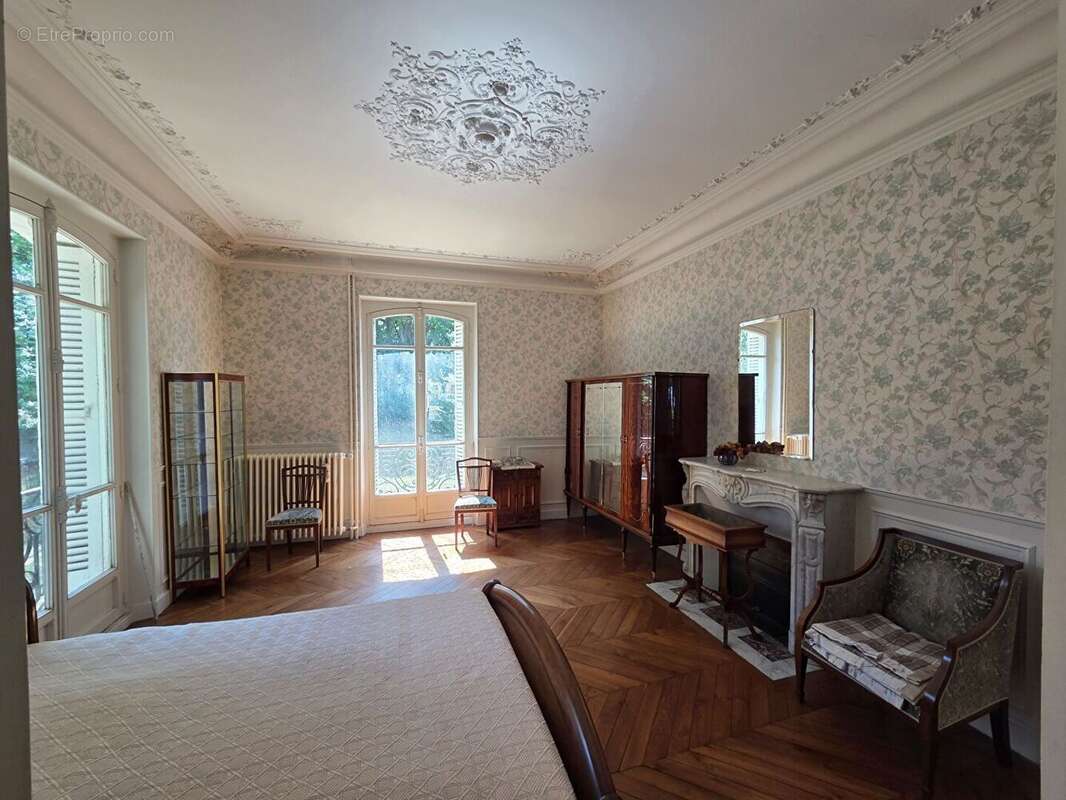 Maison à SAINT-REVERIEN