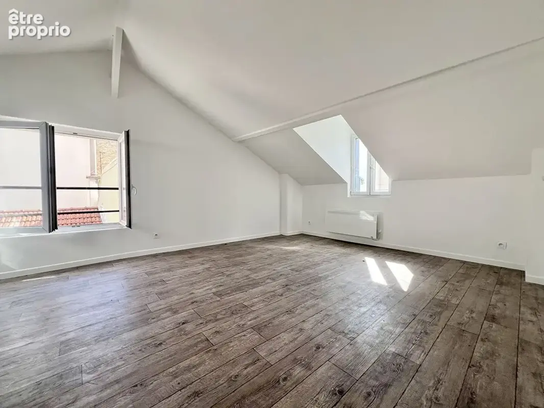 Alfortville Nord - Studio de 20.43 m2 loi Carrez et 28.95 m2 au sol - photo 2