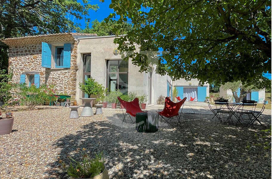 Maison à VAISON-LA-ROMAINE
