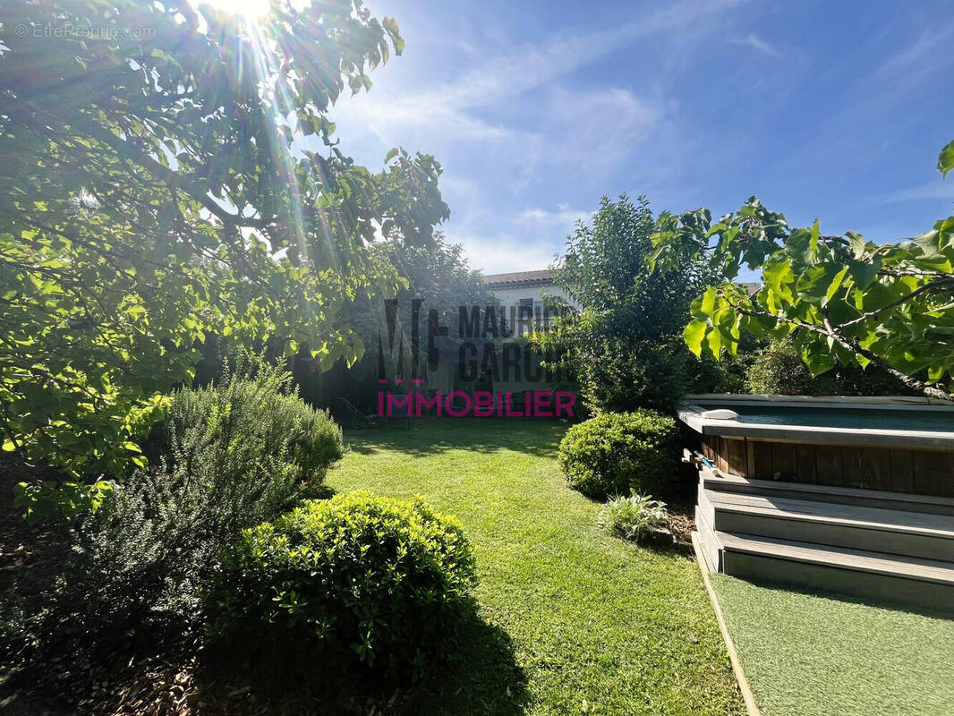 Maison 130 m² à L'isle-Sur-La-Sorgue  - photo 3
