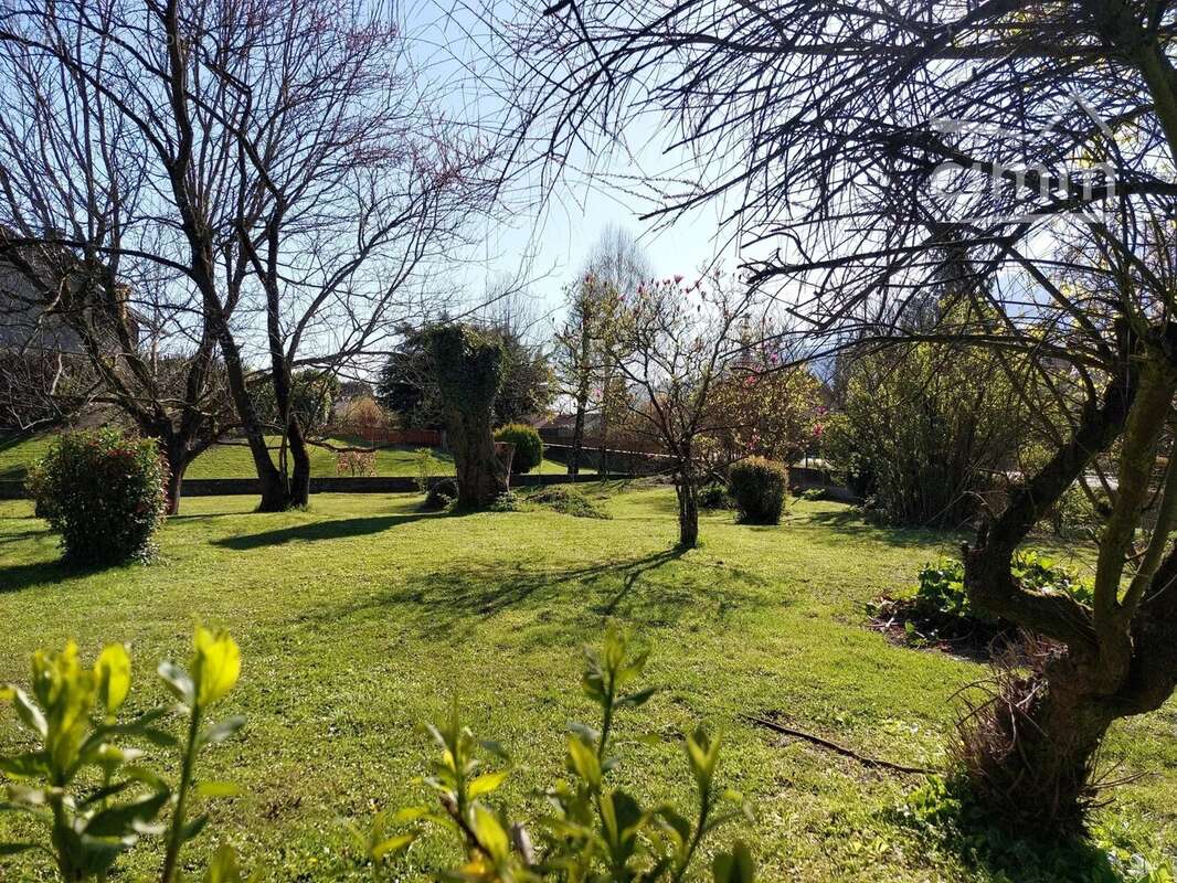 Terrain à LE CHEYLAS