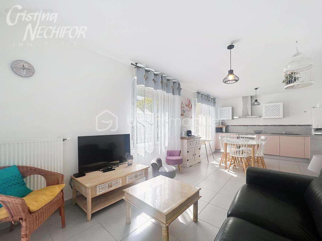Appartement à MONTEVRAIN