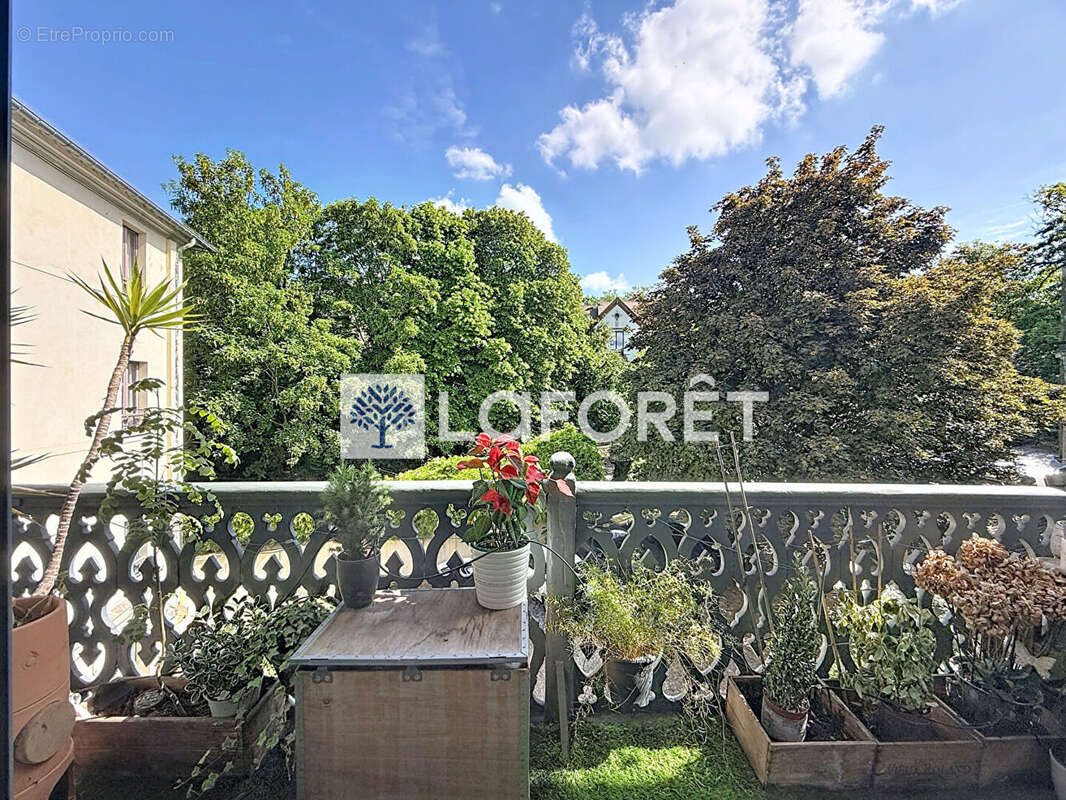 Appartement de charme de 83 m² au sol avec balcon et parking à Saint-Germain-en-Laye - photo 3