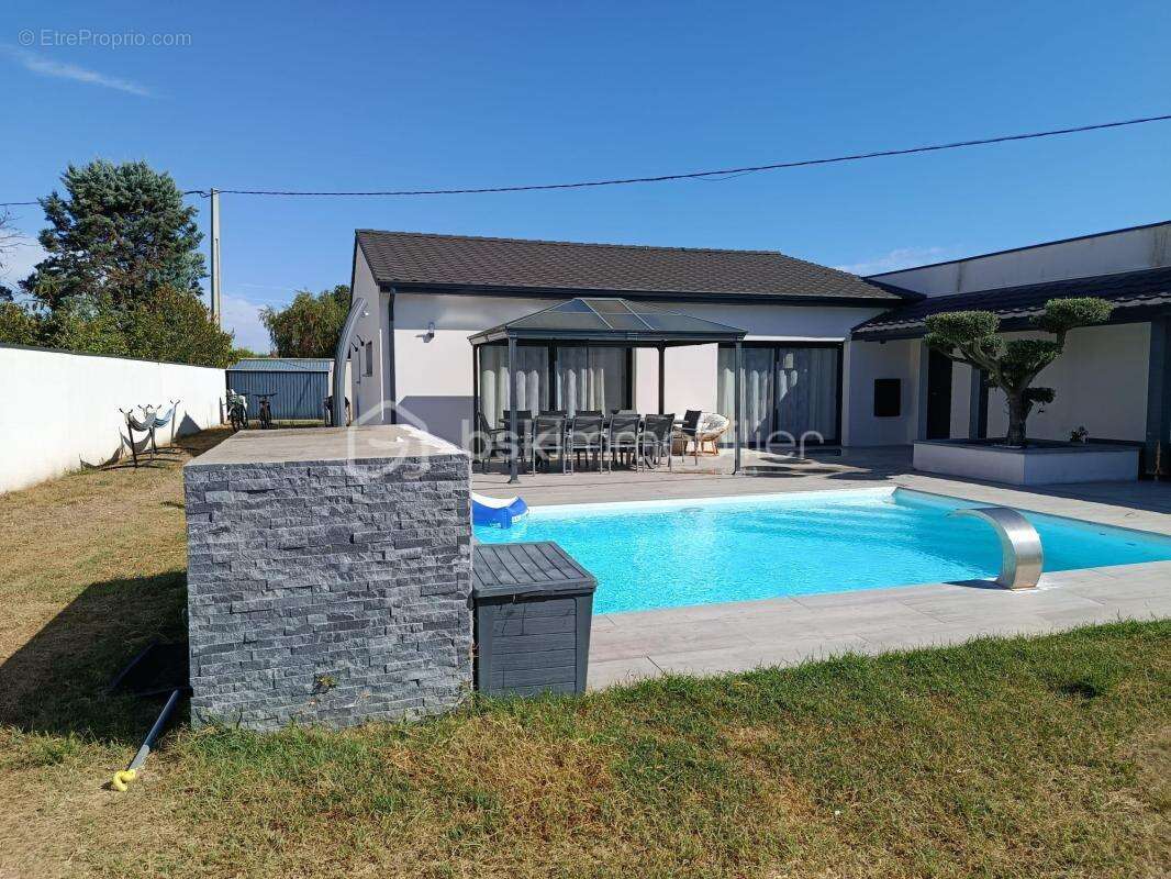 Maison à ROMANS-SUR-ISERE