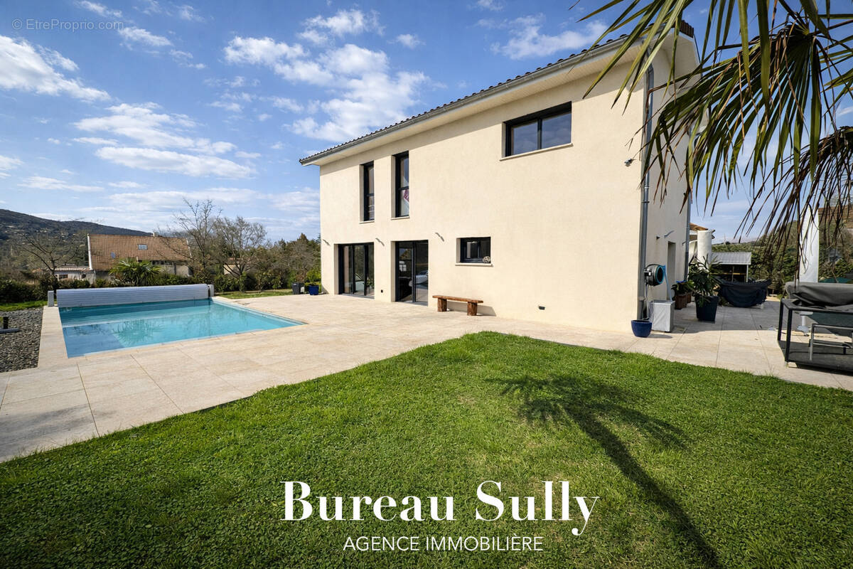 Maison à FLEURIEU-SUR-SAONE
