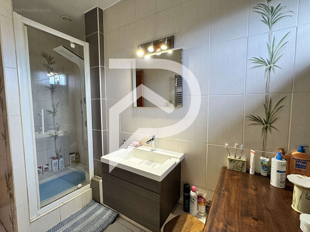 Maison à PRUNAY-LE-TEMPLE