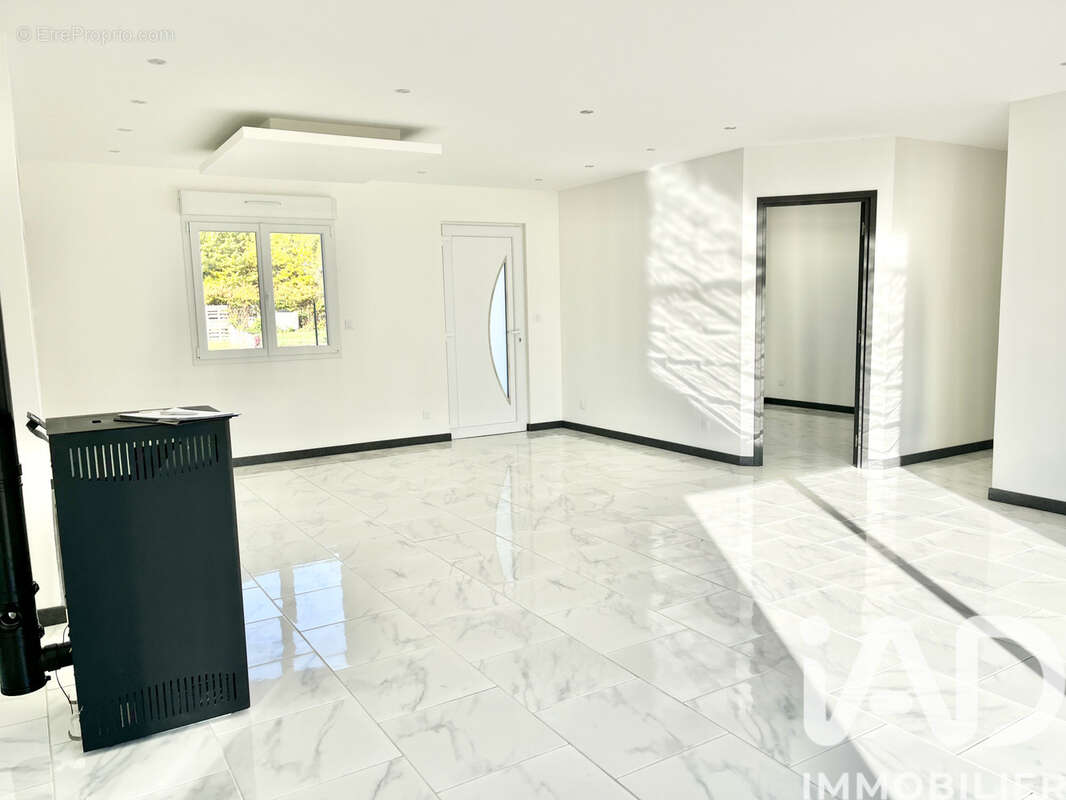 Maison 91 m² à Gy-En-Sologne  - photo 4