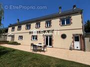 Photo 1 - Maison à CREVECOEUR-LE-GRAND