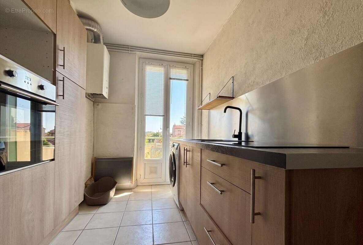 Appartement à BOURG-DE-PEAGE