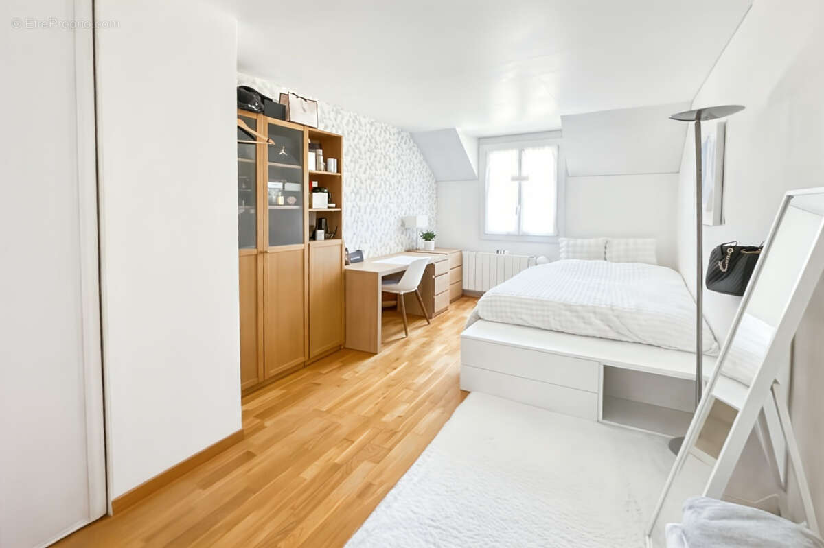 Maison à VERRIERES-LE-BUISSON